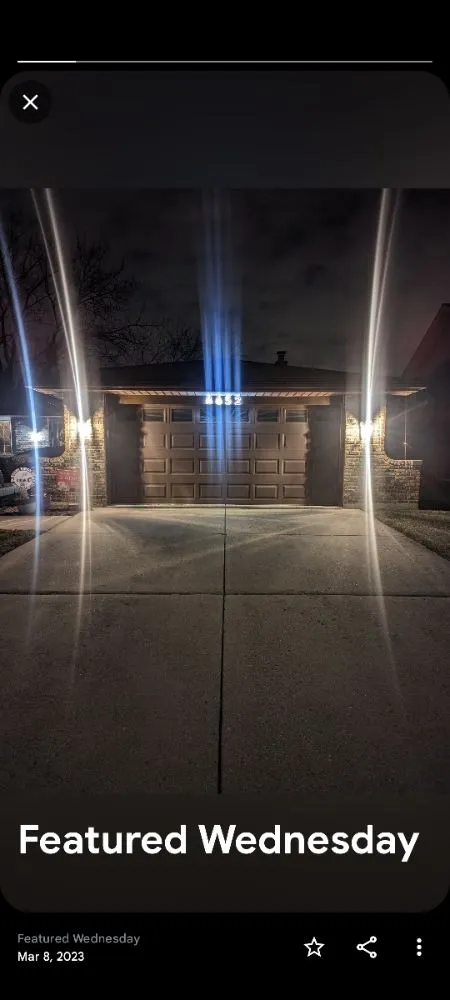 Slide of Electric Cruz