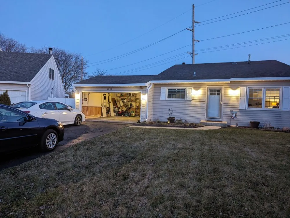 Slide of Electric Cruz