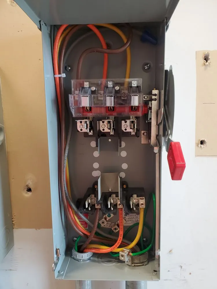 Slide of Electric Elite