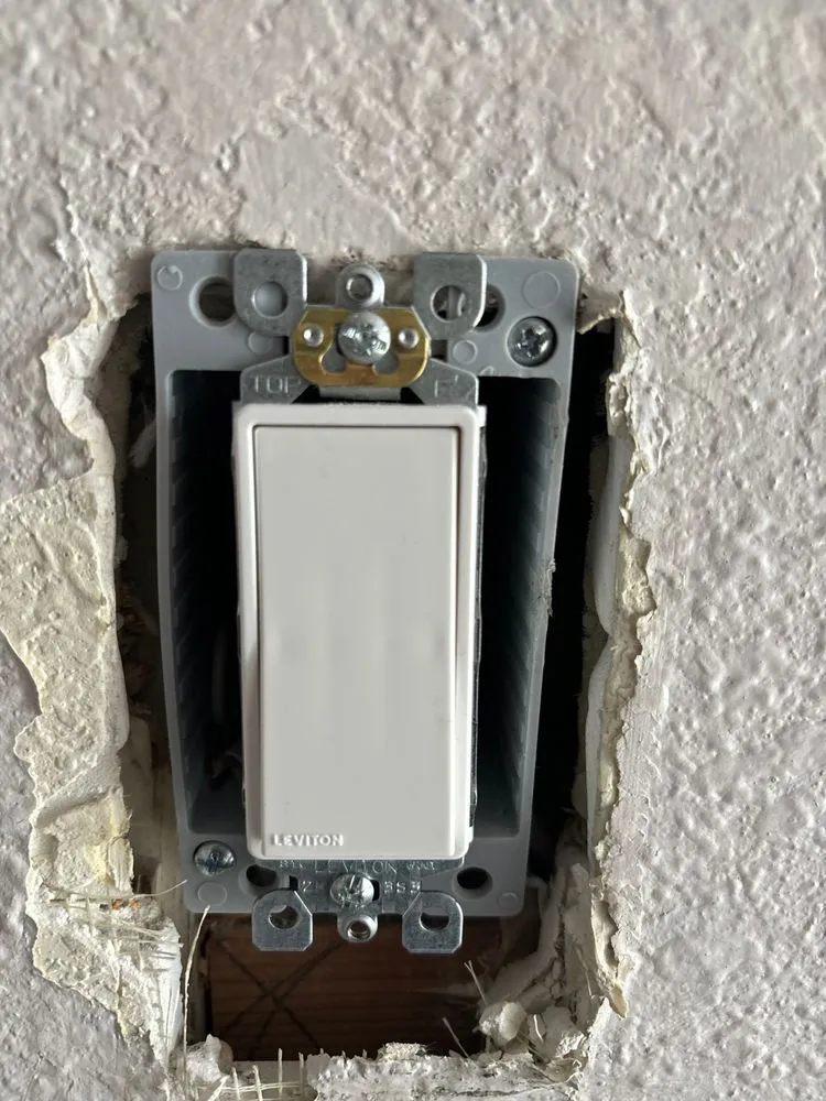 Slide of Electric Elite