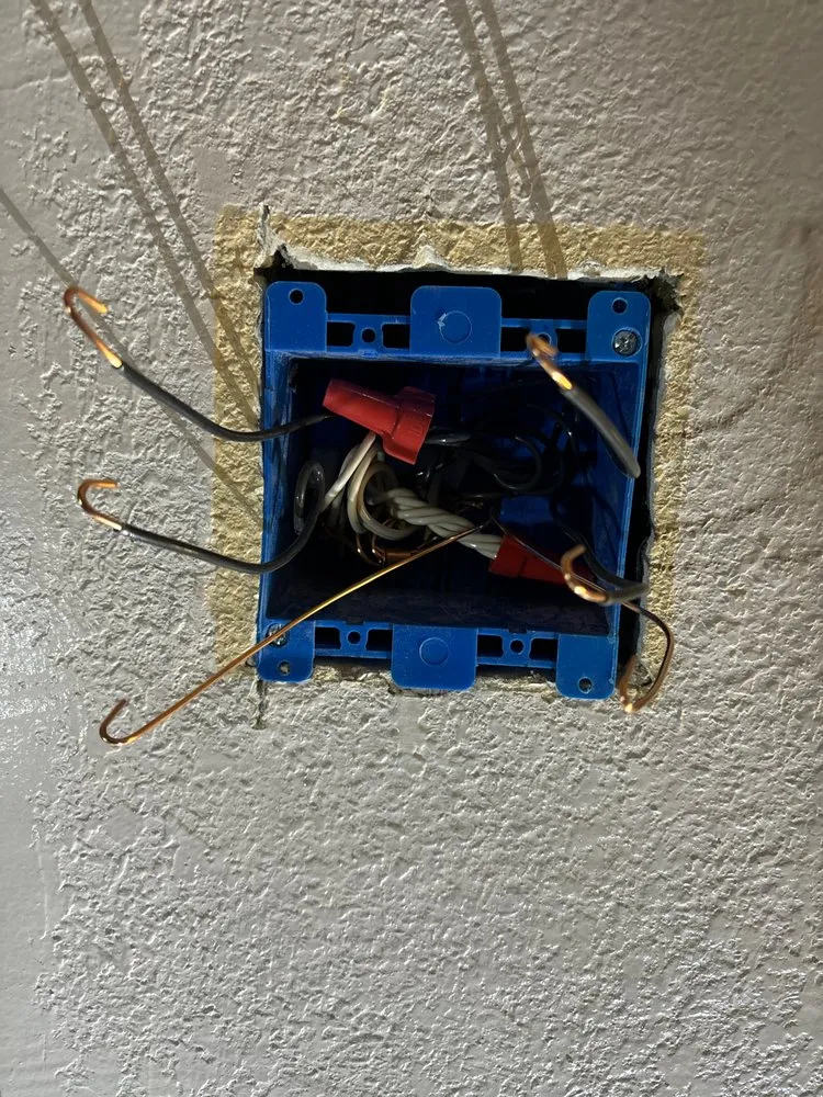 Slide of Electric Elite