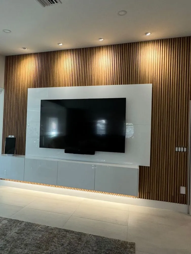 Slide of Electric Experts