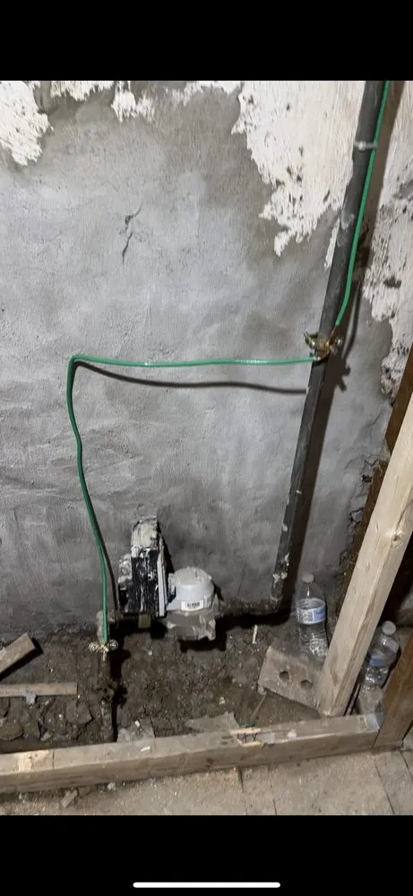 Slide of Electric Geeks