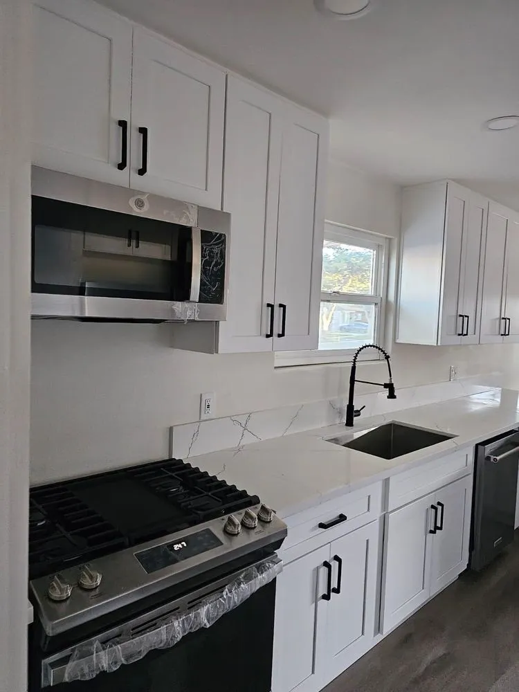 Slide of Electric Gonzalez