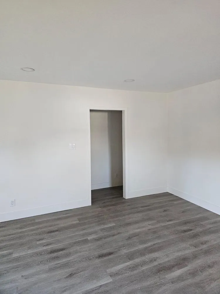 Slide of Electric Gonzalez