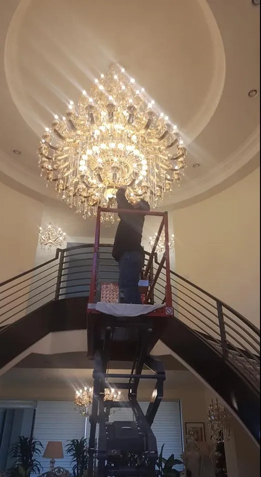 Slide of Electric Guru oc