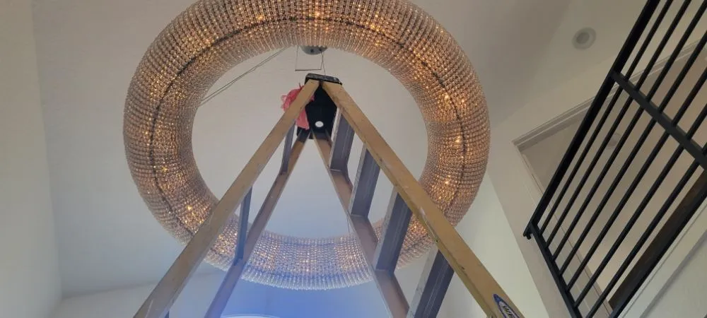 Slide of Electric Guru oc