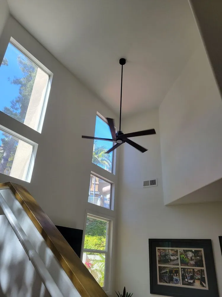 Slide of Electric Guru oc