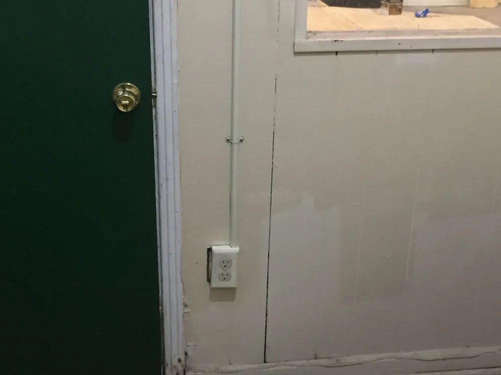 Slide of Electric Handyman Service