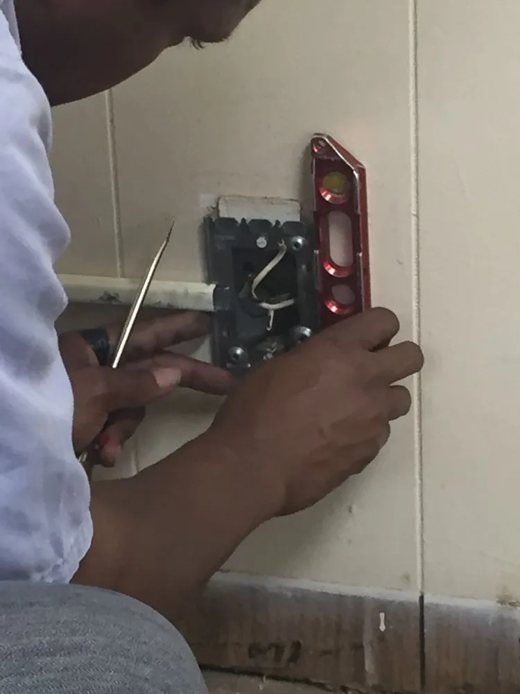 Slide of Electric Handyman Service