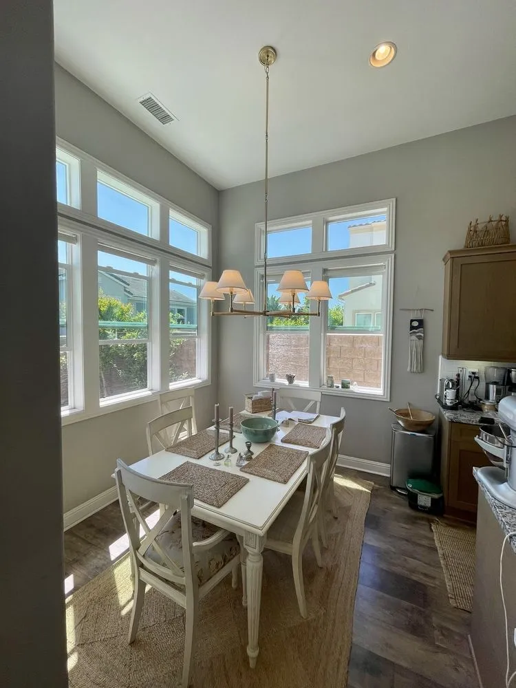 Slide of Electric Lee