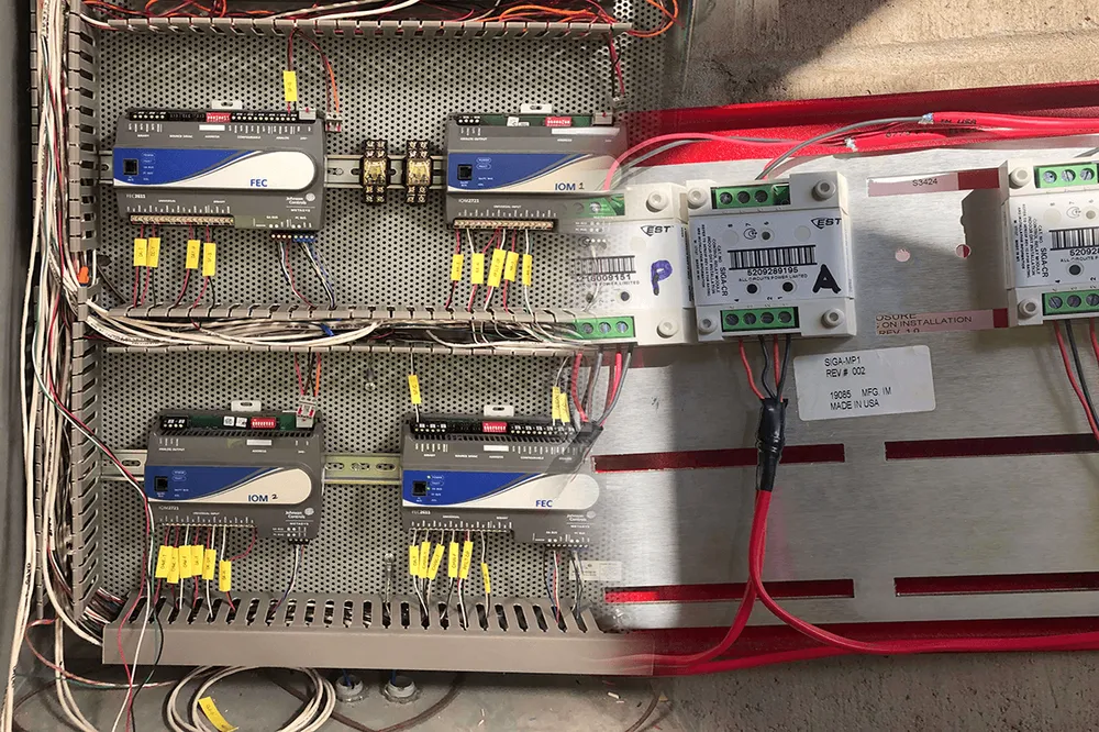 Slide of Electric Maui Nui