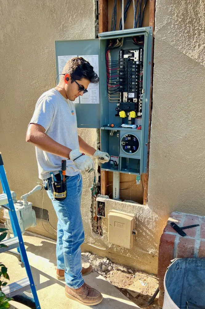 Expert lighting installation service in , - Electric Medics