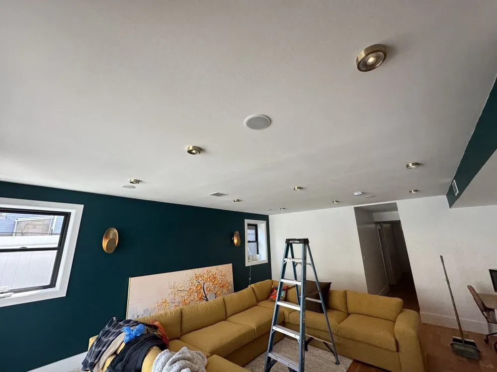 Slide of Electric Mont