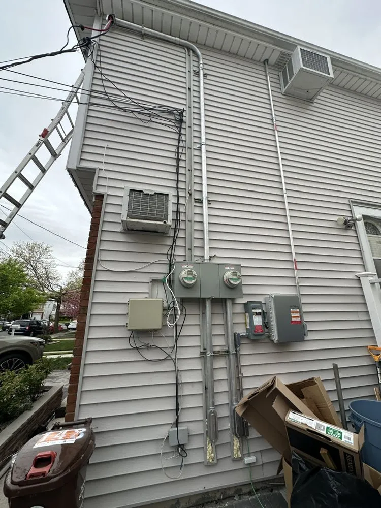 Slide of Electric Mont