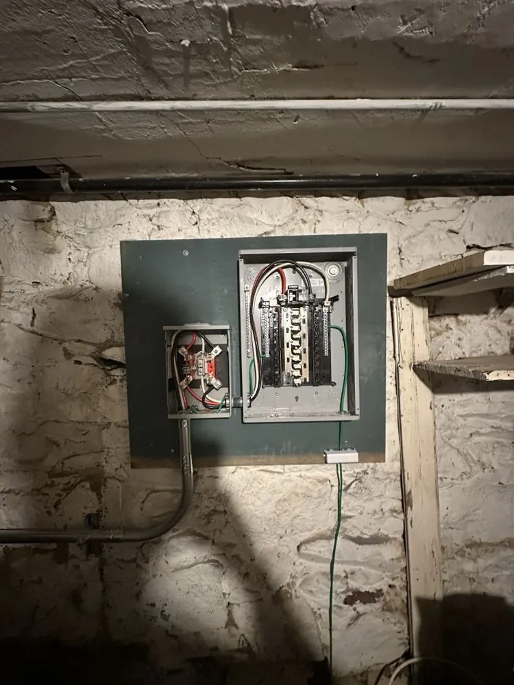 Slide of Electric Mont