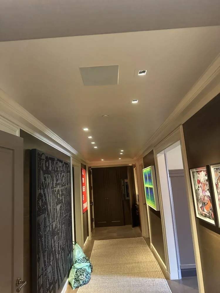 Slide of Electric Mont