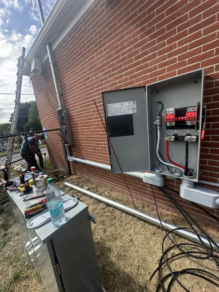 Slide of Electric Mont