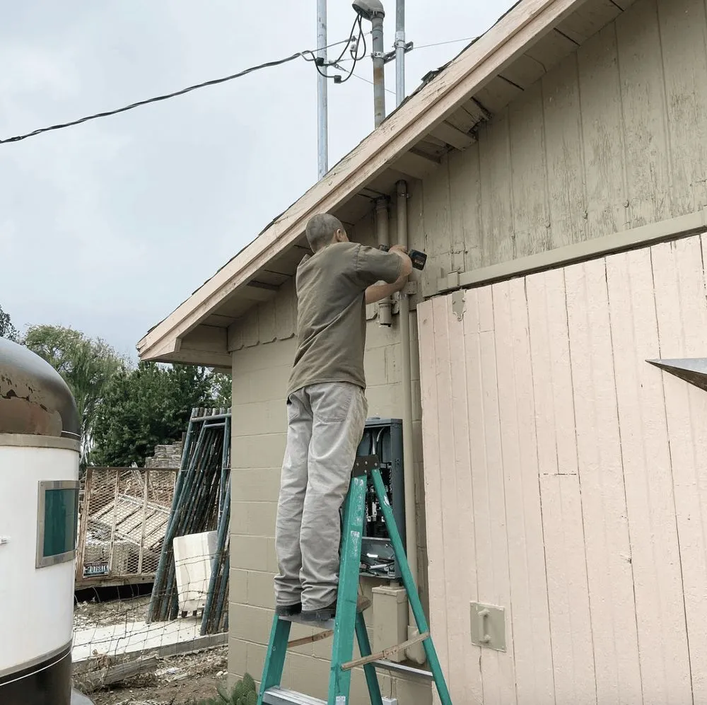 Slide of Electric Now