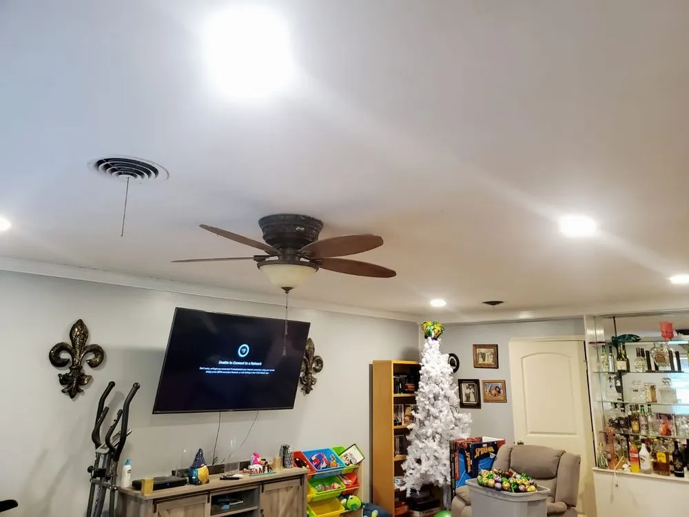 Licensed electrician providing electrical repair in Holden, LA - Electric Padilla