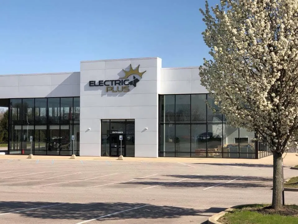 Emergency circuit breaker repair service in , - Electric Plus