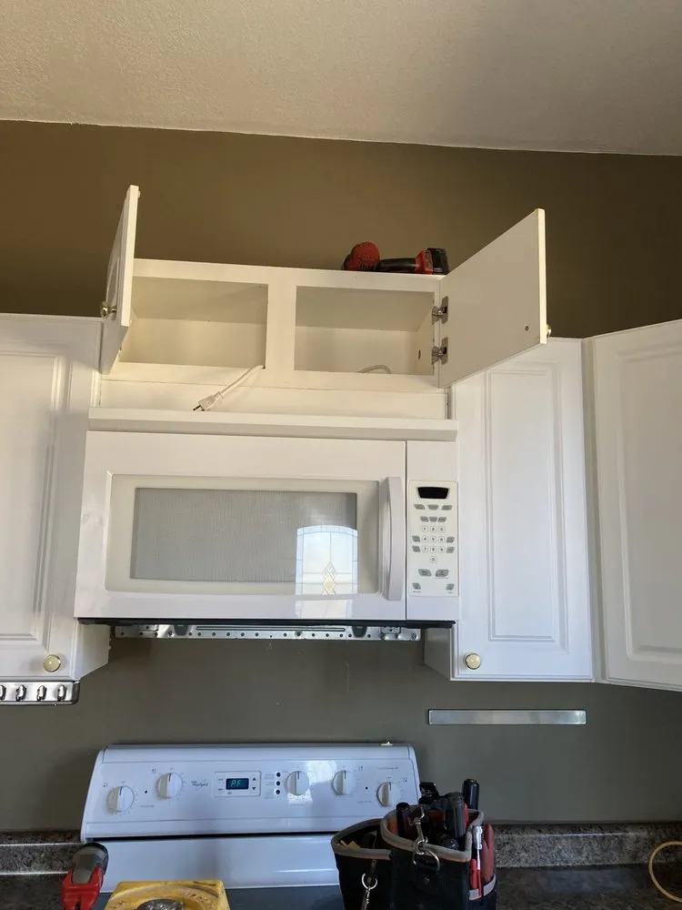 Slide of Electric Plus Service