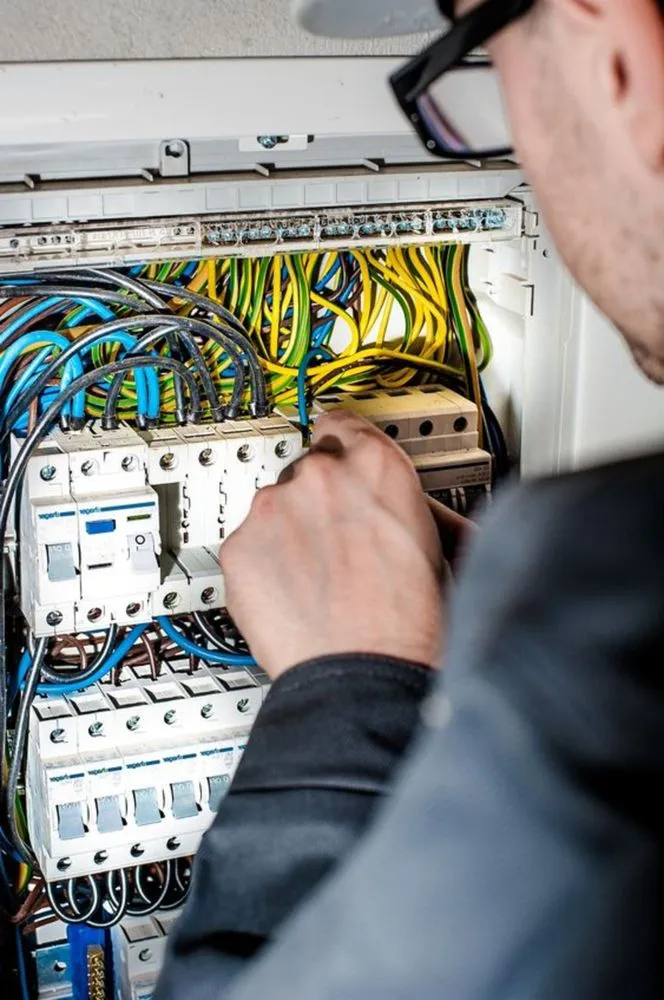 Slide of Electric Repair Pros