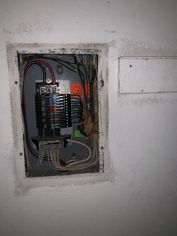 Emergency panel upgrade in Lake View Terrace, CA by Electric Smart