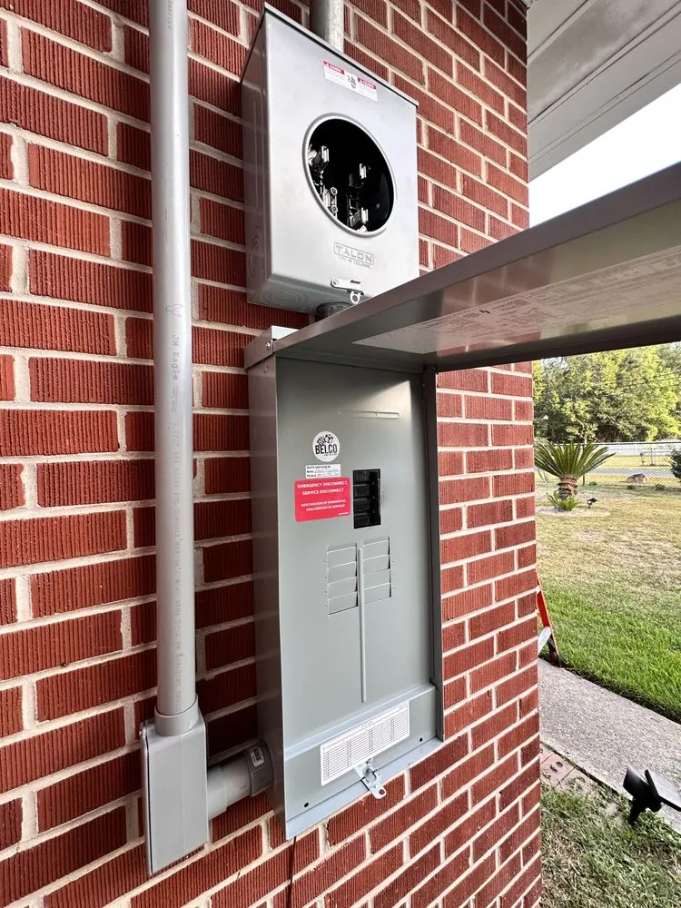 Licensed electrical service for homes in outlet and switch repair,  by 