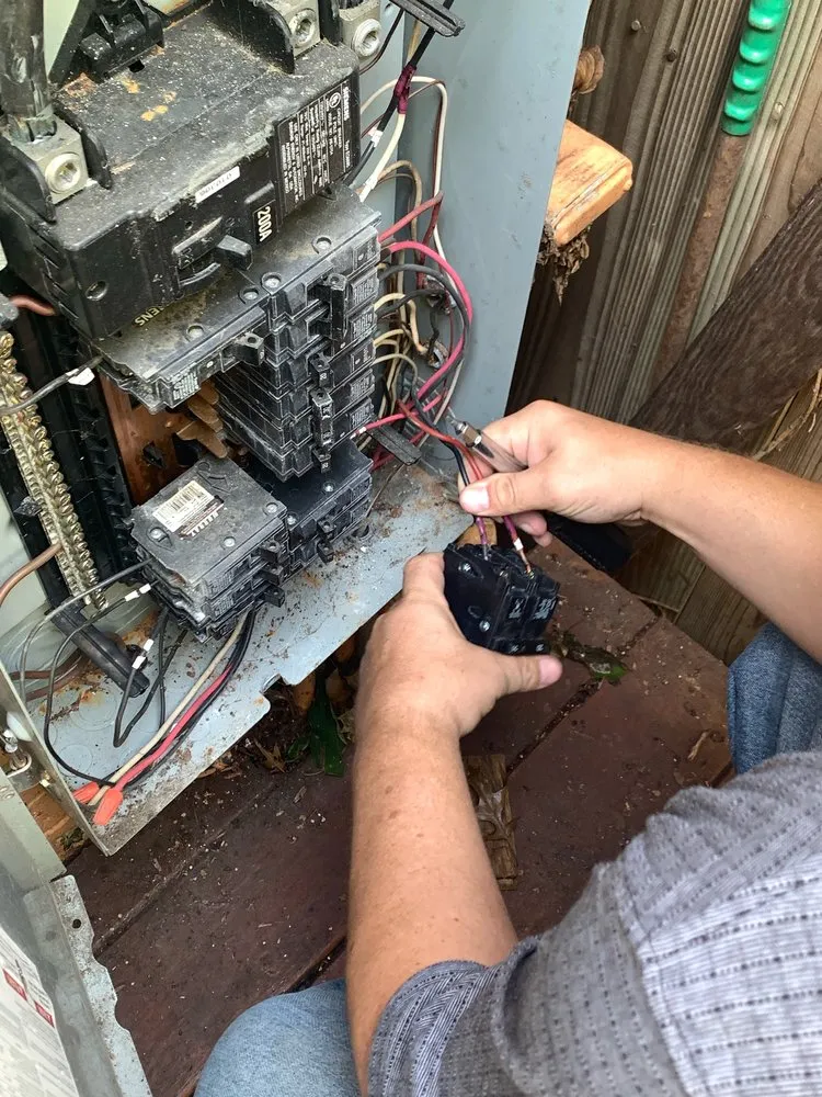 Expert electrician providing wiring installation in Henrico, VA - Electric Solutions of Richmond