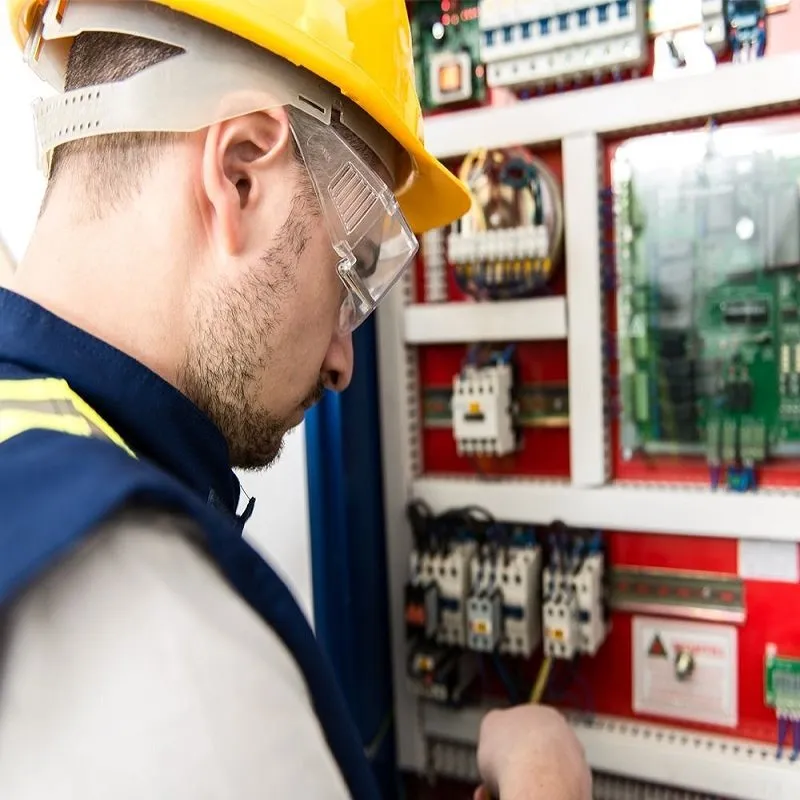 Professional electrician providing electrical repair in ,