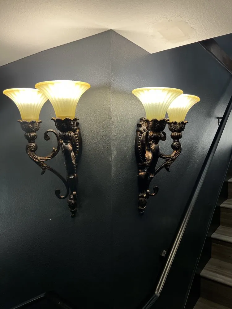 Slide of Electric Yeti