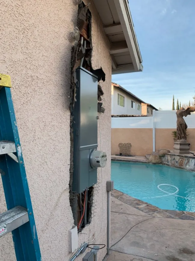 Slide of Electric Yeti