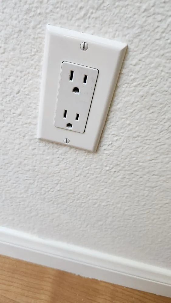 Slide of Electric Yeti