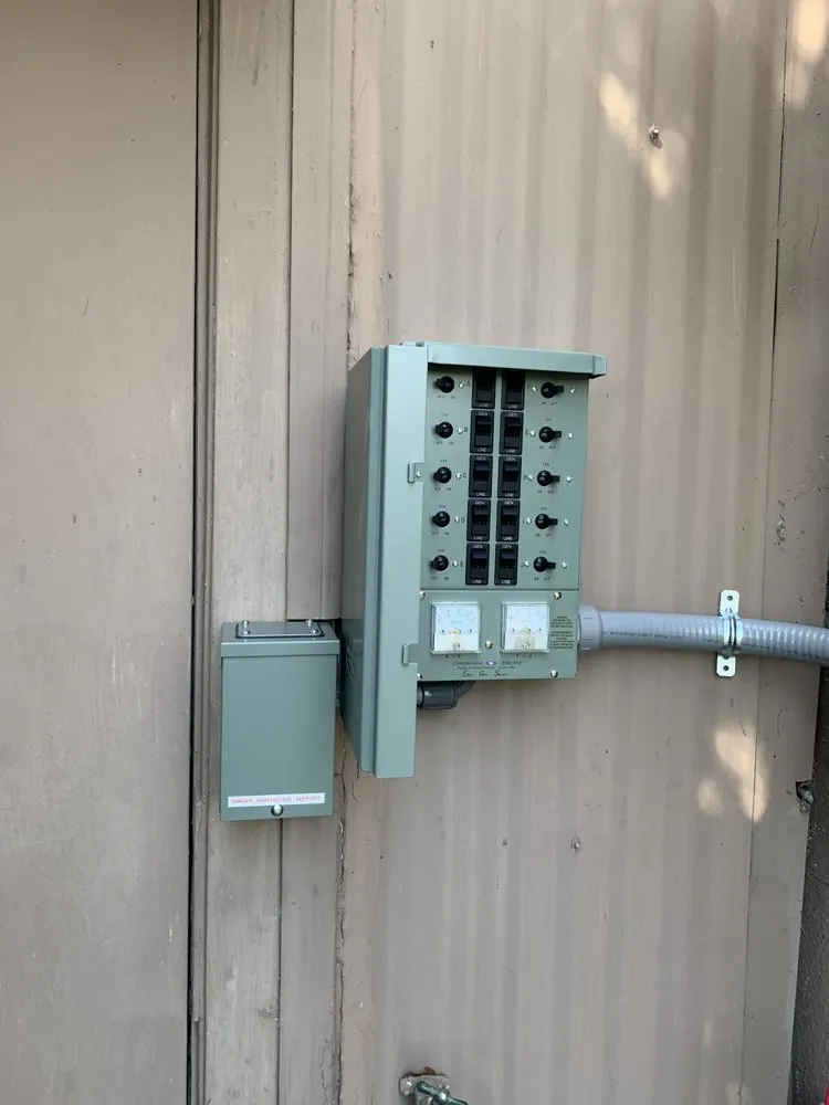 Slide of Electric Yeti