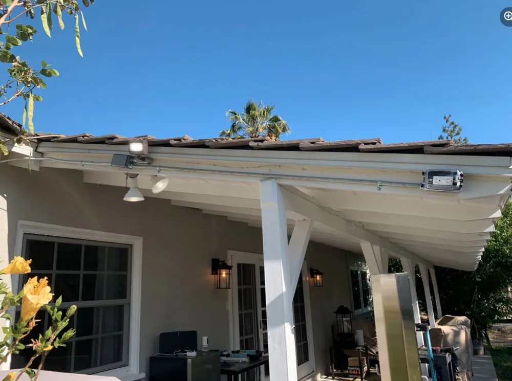 Slide of Electric Yeti