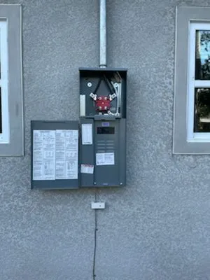 Electrical contracting by Bill Brydges Logo