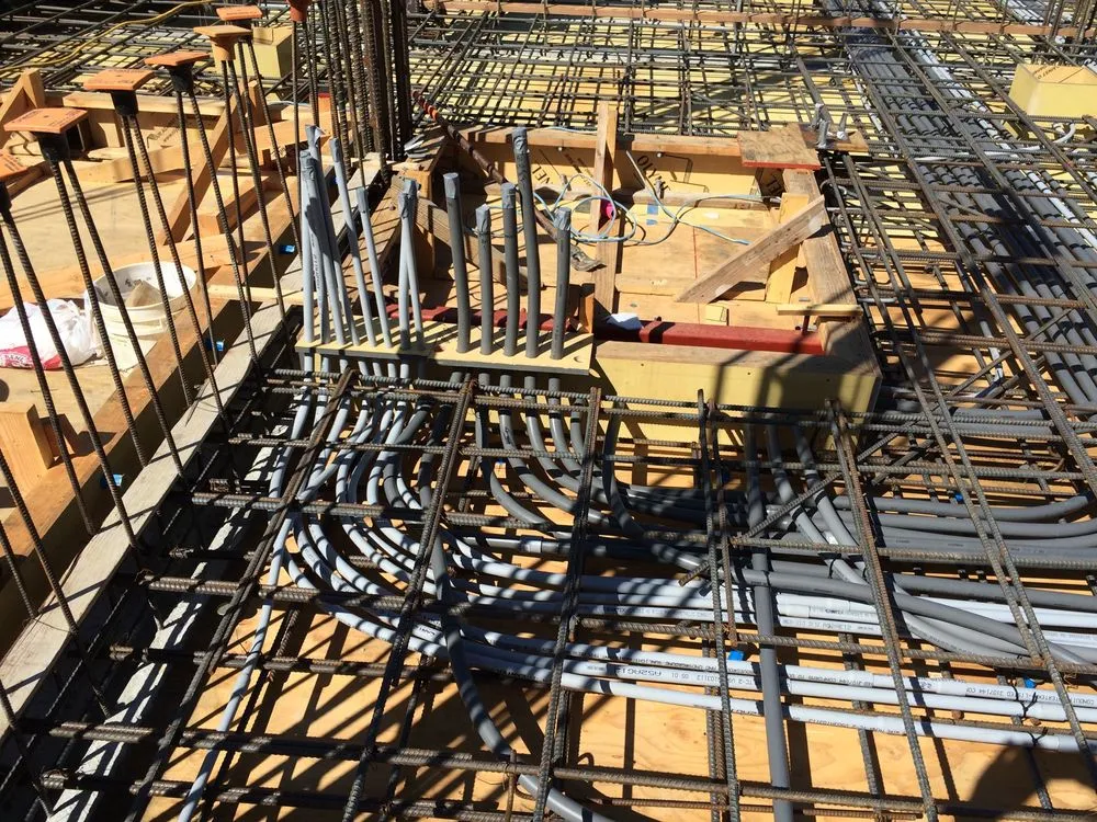 Professional electrician providing lighting installation in , 