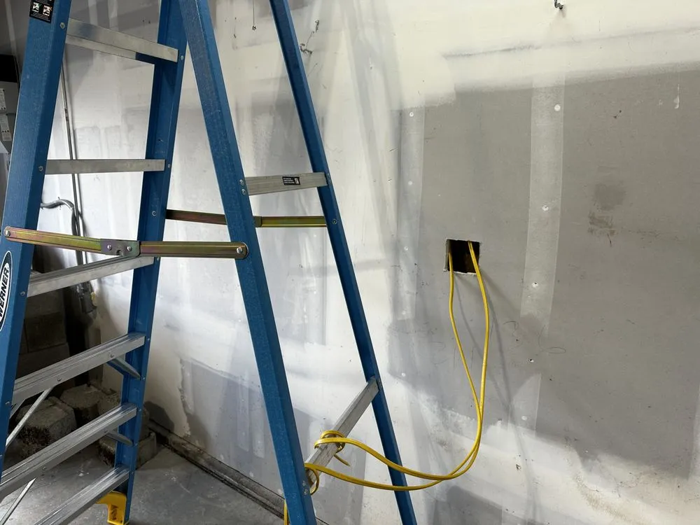 Slide of Electrical Detectives