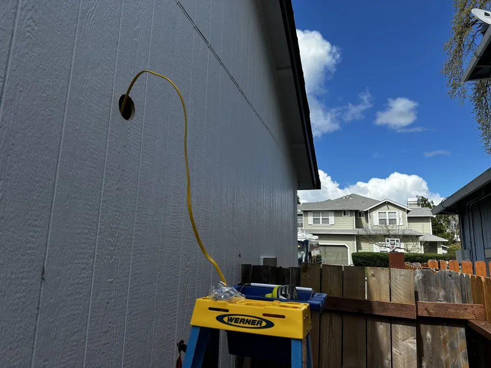 Slide of Electrical Detectives