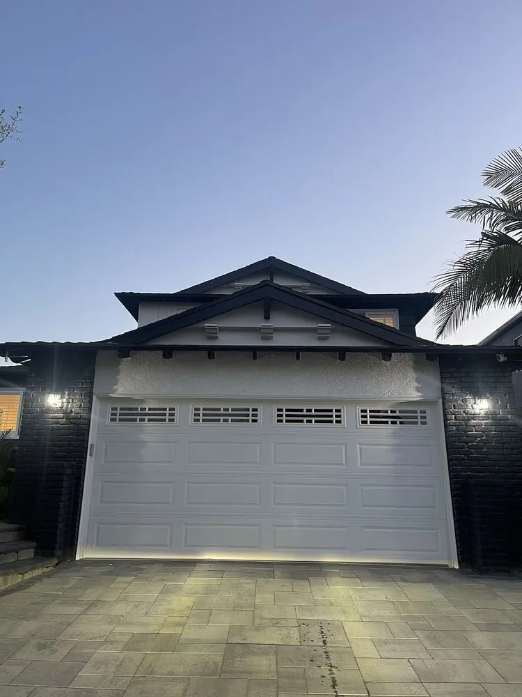 Slide of Electrical Elites