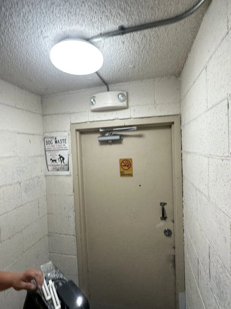 Slide of Electrical Elites