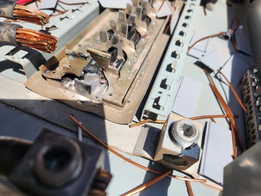 Slide of Electrical Expert