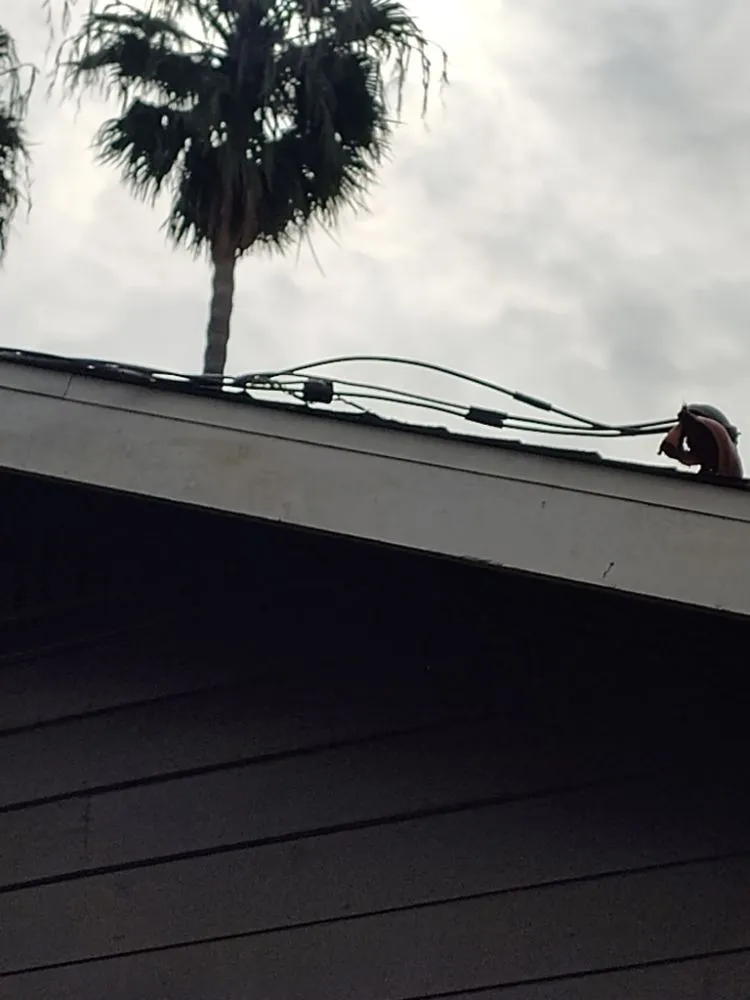 Slide of Electrical Gurus CO