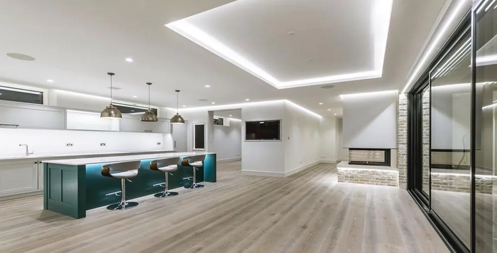 Slide of Electrical Gurus CO