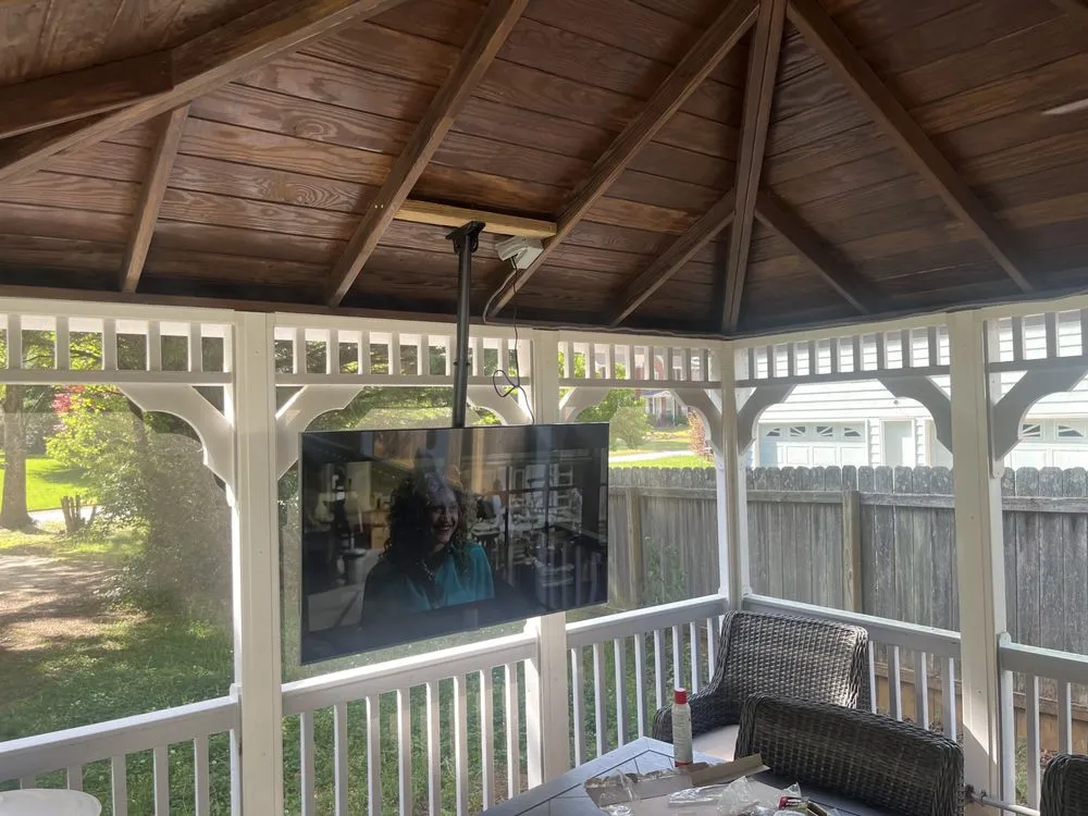 Trusted electrician providing emergency electrical service in ,