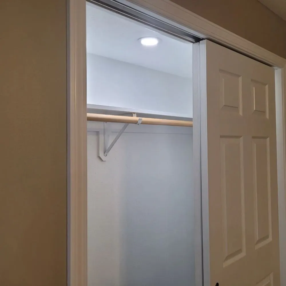 Slide of Electrical Pros