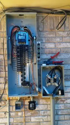 Electrical Resolutions Group Logo