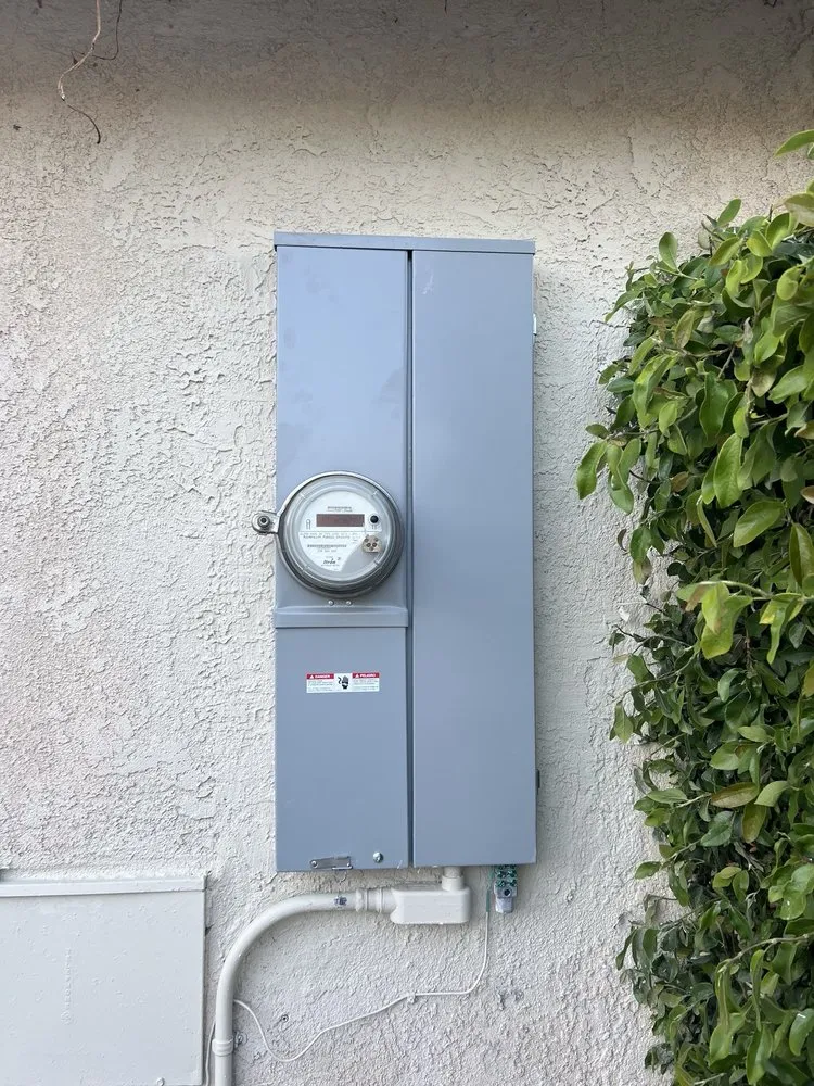 Reliable circuit breaker repair experts serving ,  - Electrical Service by Mr Kool