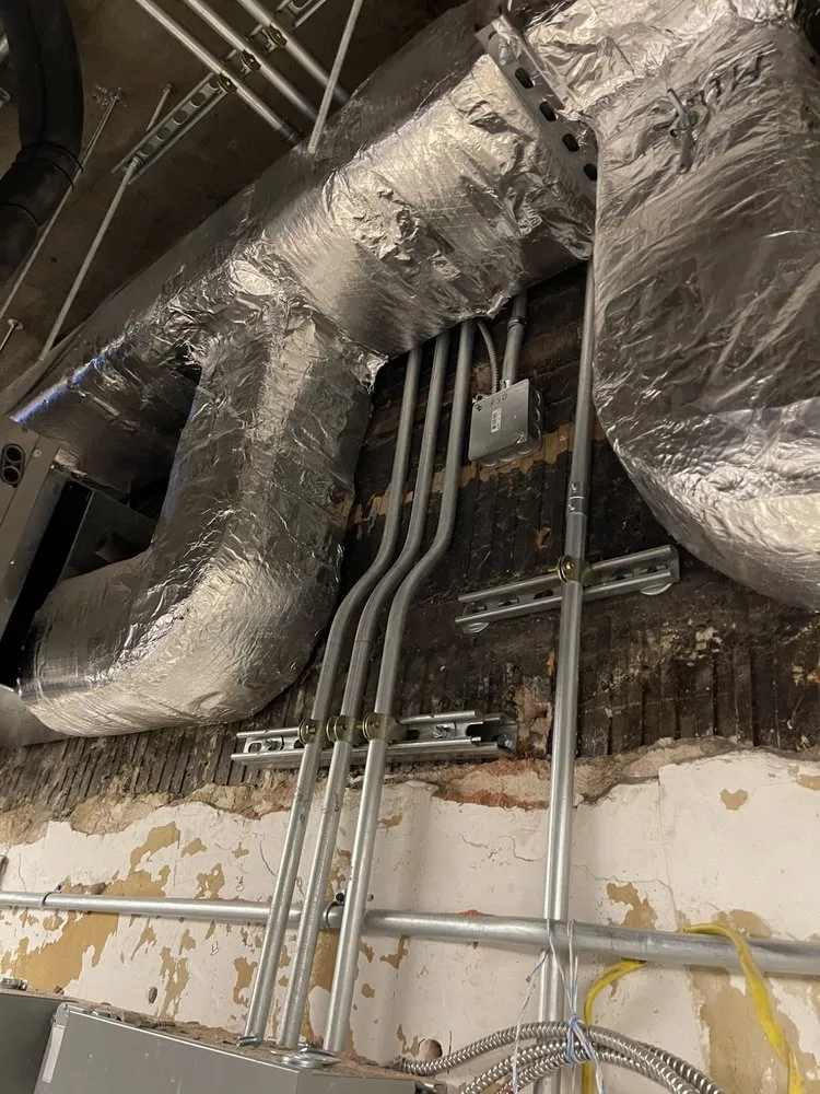 Affordable electrical service for homes in circuit breaker repair, by